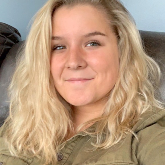 Meet your Posher, Sydney - Picture 1 of 1